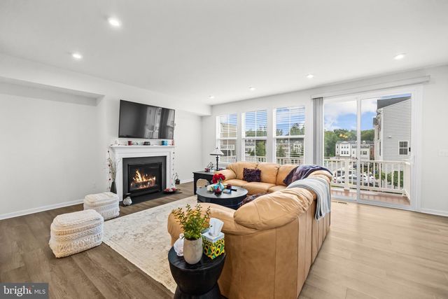 13018 JESSICA GROVE PL, Woodbridge, VA 22192