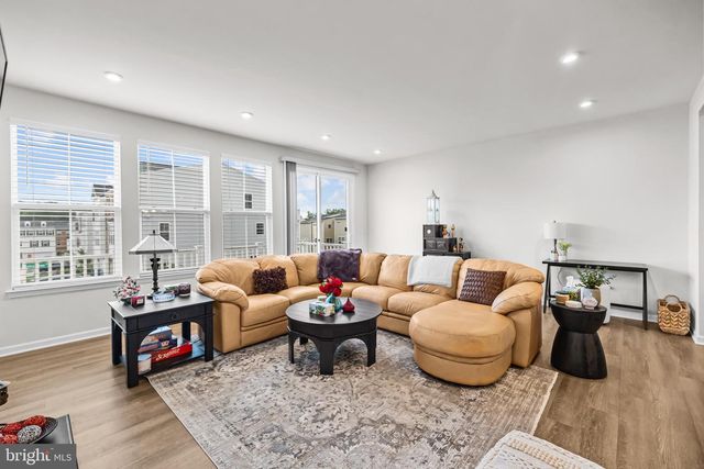 13018 JESSICA GROVE PL, Woodbridge, VA 22192