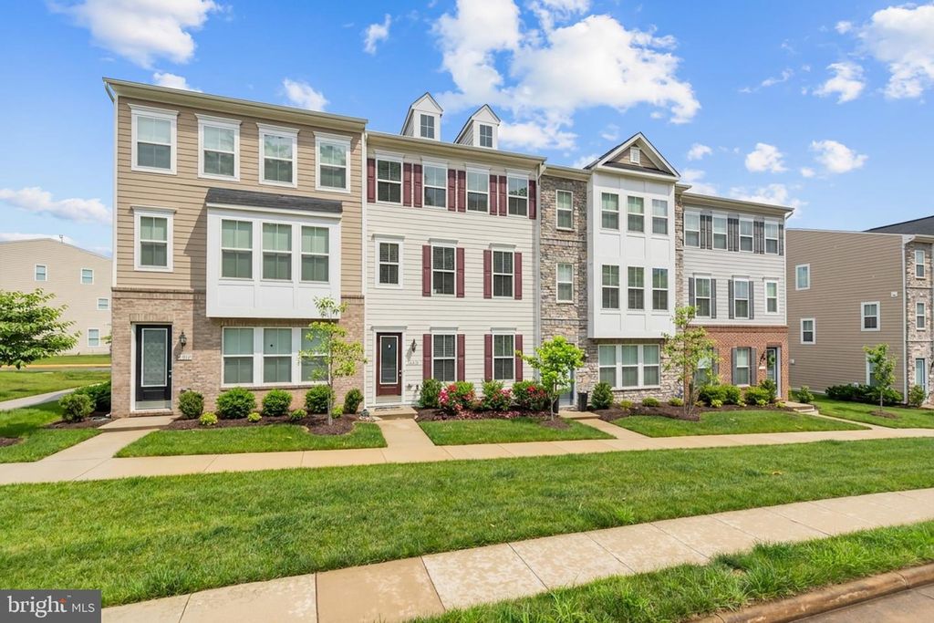13018 JESSICA GROVE PL, Woodbridge, VA 22192