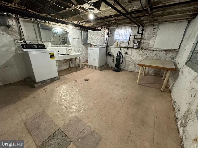1505 MORRIS ST, Philadelphia, PA 19145