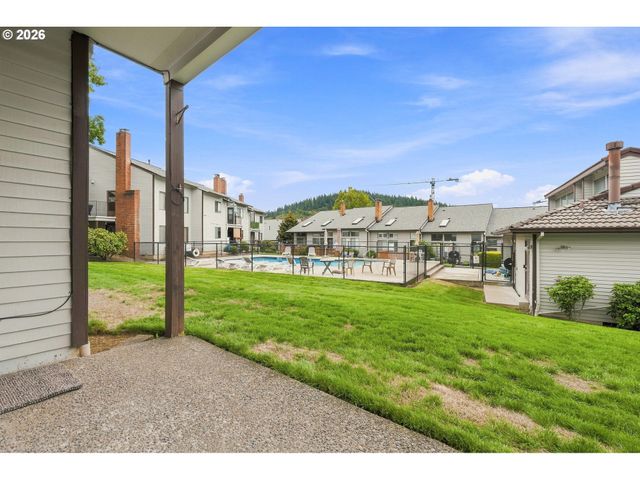 12153 Se 104TH Ct, Happy Valley, OR 97086