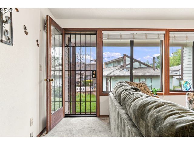 12153 Se 104TH Ct, Happy Valley, OR 97086