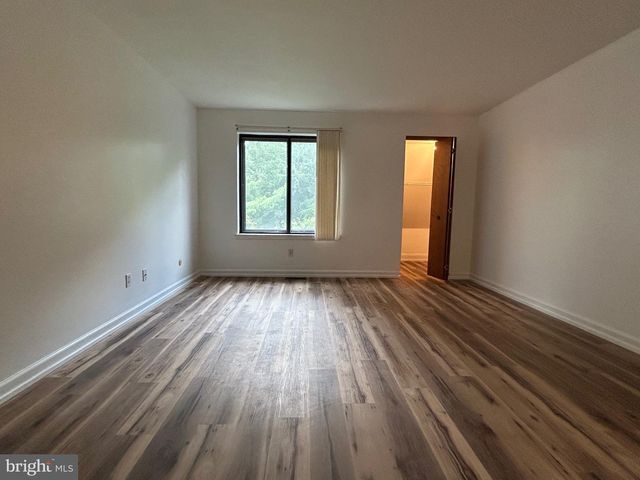 4928 W BRIGANTINE CT, Wilmington, DE 19808