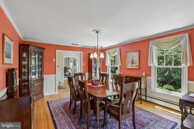 124 LADDERBACK LN, Devon, PA 19333