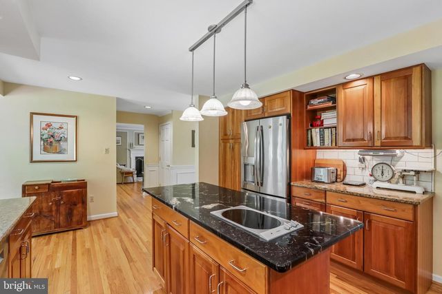 124 LADDERBACK LN, Devon, PA 19333