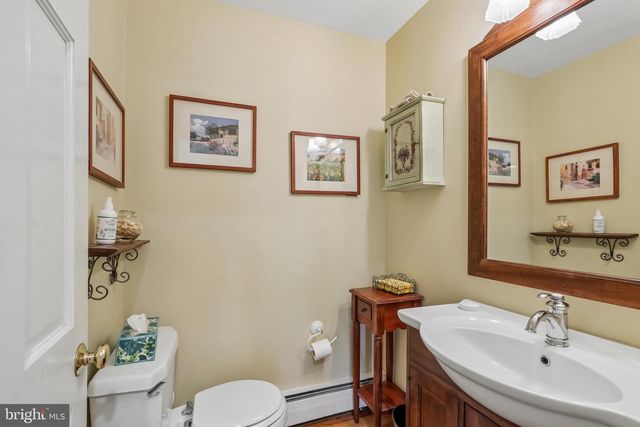 124 LADDERBACK LN, Devon, PA 19333