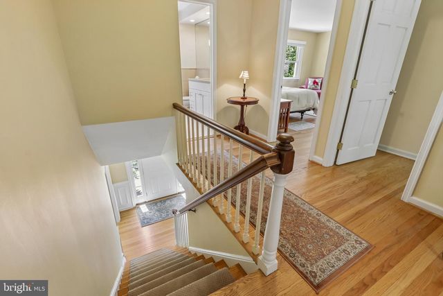 124 LADDERBACK LN, Devon, PA 19333