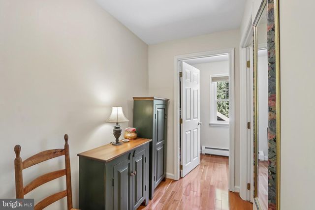 124 LADDERBACK LN, Devon, PA 19333