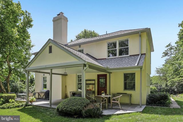 124 LADDERBACK LN, Devon, PA 19333