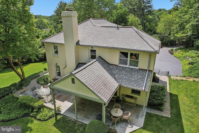 124 LADDERBACK LN, Devon, PA 19333