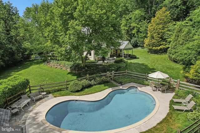 124 LADDERBACK LN, Devon, PA 19333