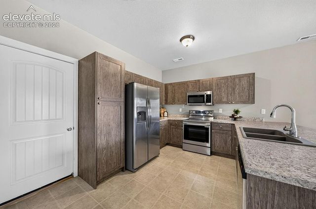 4621 Ports Down Lane, Colorado Springs, CO 80911
