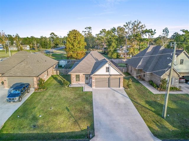 2484 Duplechin Lane, Lake Charles, LA 70611
