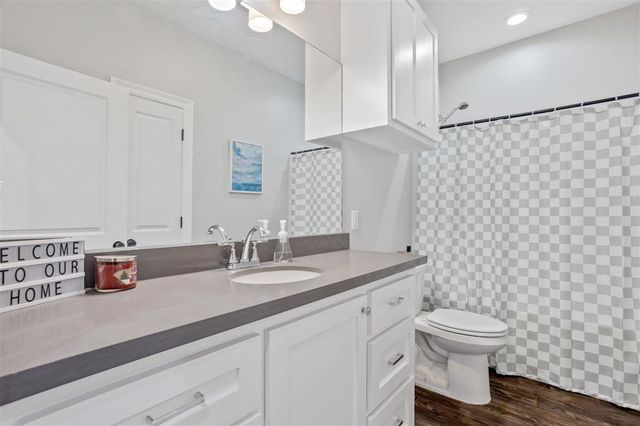 2484 Duplechin Lane, Lake Charles, LA 70611