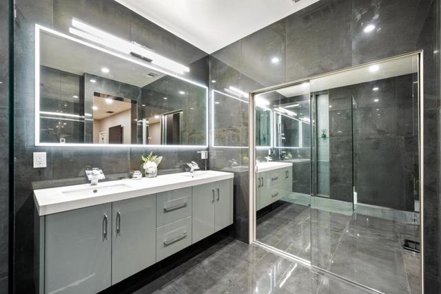 2372 Donner Pass Avenue, Sacramento, CA 95835