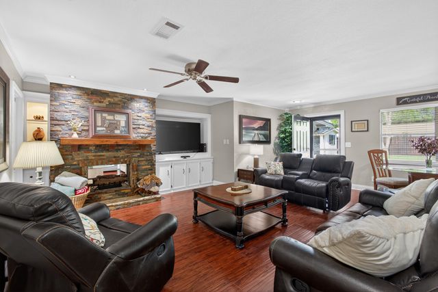 1907 Wes Hardin Circle, Bonham, TX 75418