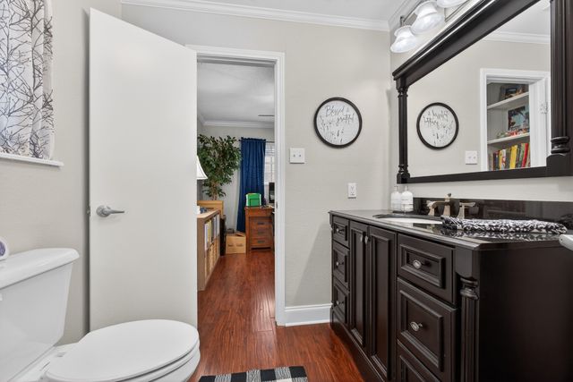 1907 Wes Hardin Circle, Bonham, TX 75418
