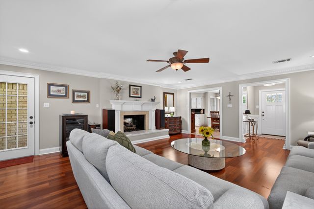 1907 Wes Hardin Circle, Bonham, TX 75418