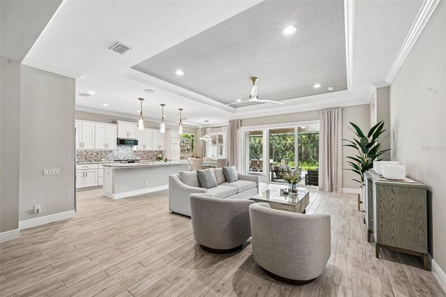 825 HIMALAYAN RUN, Bradenton, FL 34212