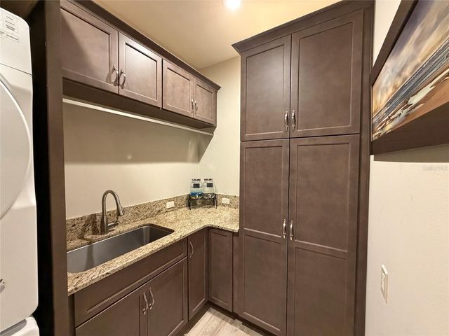 825 HIMALAYAN RUN, Bradenton, FL 34212