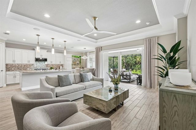 825 HIMALAYAN RUN, Bradenton, FL 34212