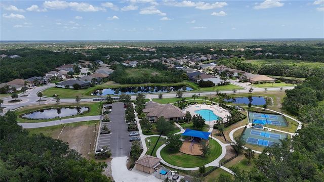 825 HIMALAYAN RUN, Bradenton, FL 34212