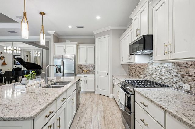 825 HIMALAYAN RUN, Bradenton, FL 34212