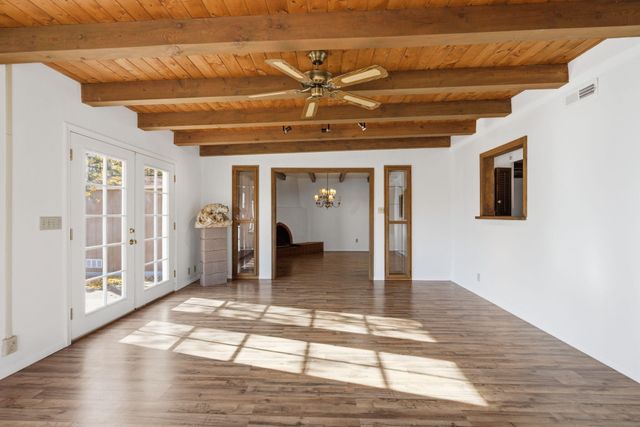 2634 Oro Vista Road NW, Albuquerque, NM 87107