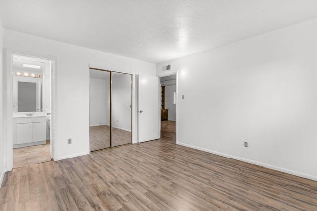 2634 Oro Vista Road NW, Albuquerque, NM 87107