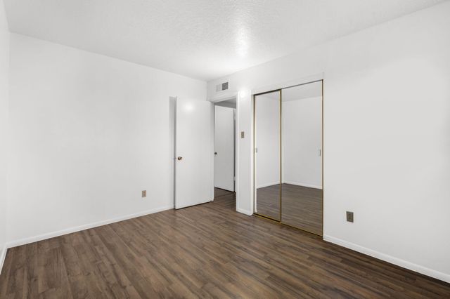 2634 Oro Vista Road NW, Albuquerque, NM 87107