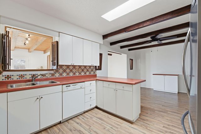 2634 Oro Vista Road NW, Albuquerque, NM 87107