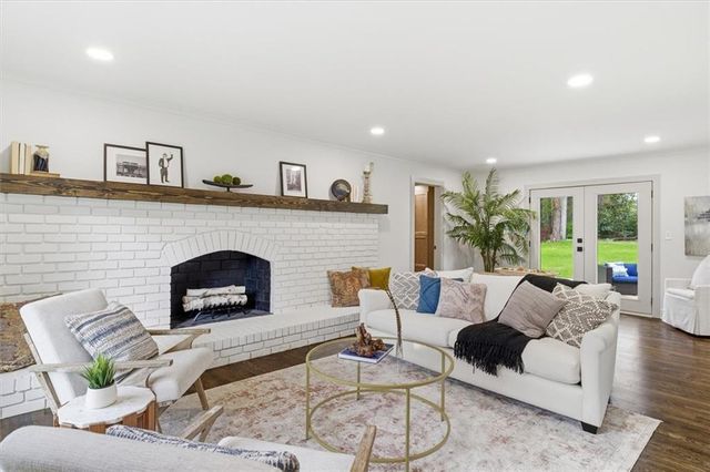 3829 Fox Hills Drive SE, Marietta, GA 30067