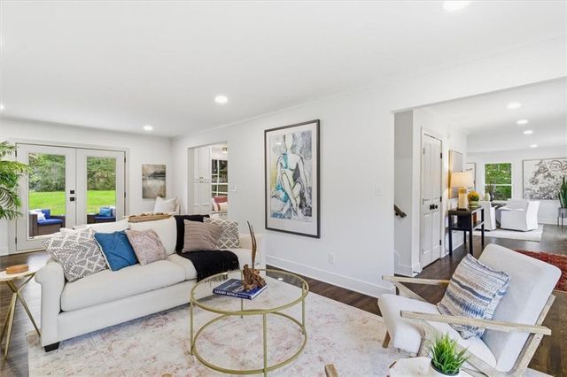 3829 Fox Hills Drive SE, Marietta, GA 30067