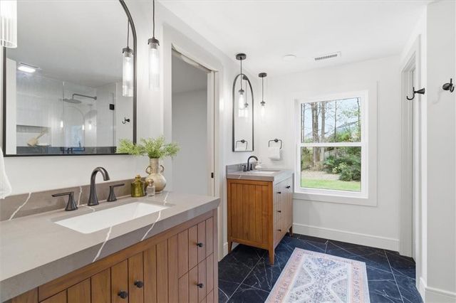 3829 Fox Hills Drive SE, Marietta, GA 30067