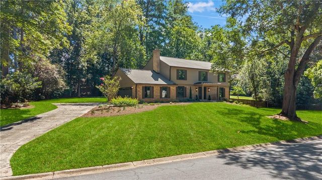 3829 Fox Hills Drive SE, Marietta, GA 30067