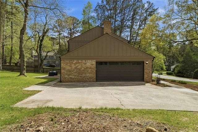 3829 Fox Hills Drive SE, Marietta, GA 30067