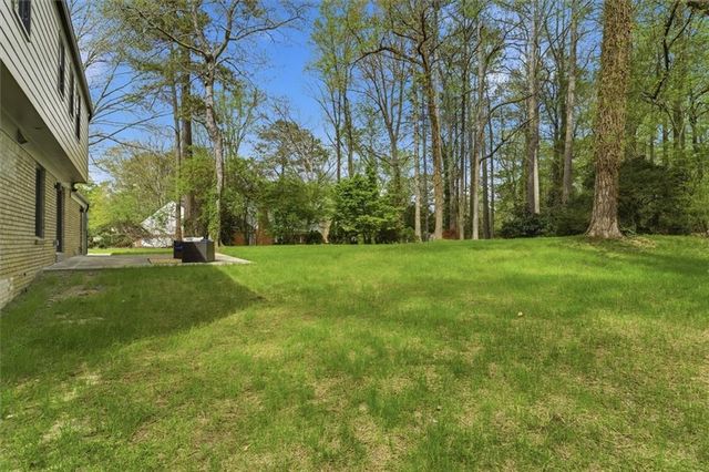 3829 Fox Hills Drive SE, Marietta, GA 30067