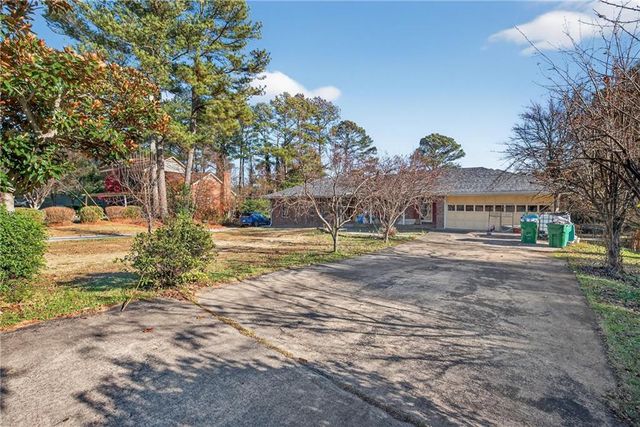 6728 Angels Lane, Tucker, GA 30084