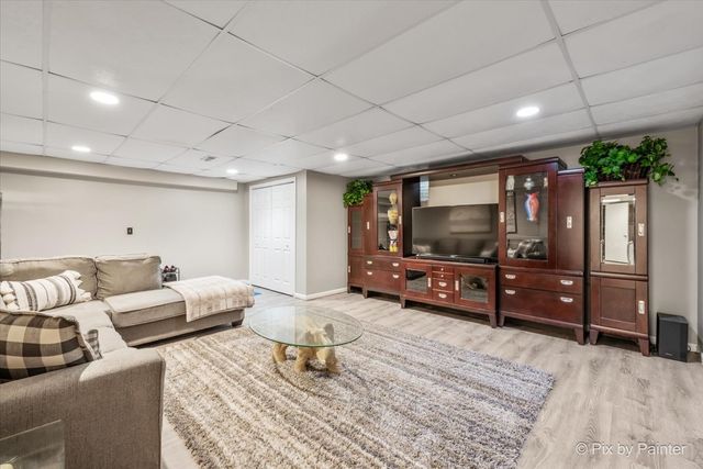 2919 Il Route 173, Richmond, IL 60071