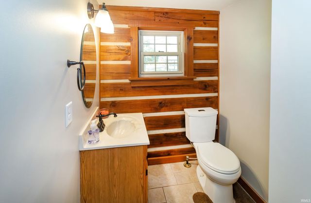 15900 Volkman Road, Evansville, IN 47725
