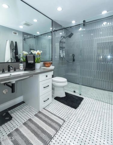 40027 Village 40, Camarillo, CA 93012