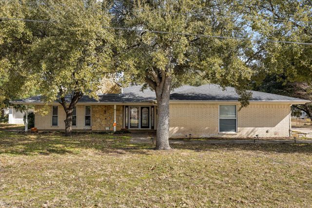 4203 Chaparral Court, Granbury, TX 76049