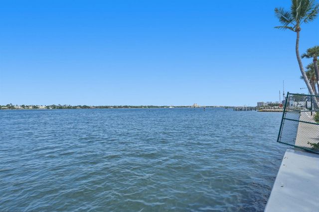 2800 N Flagler Drive 410, West Palm Beach, FL 33407