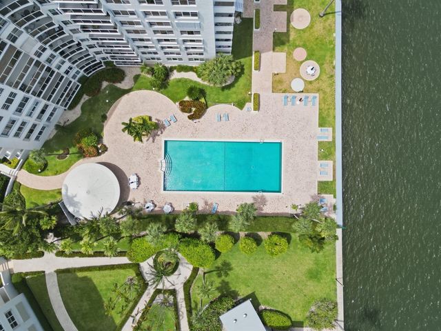 2800 N Flagler Drive 410, West Palm Beach, FL 33407