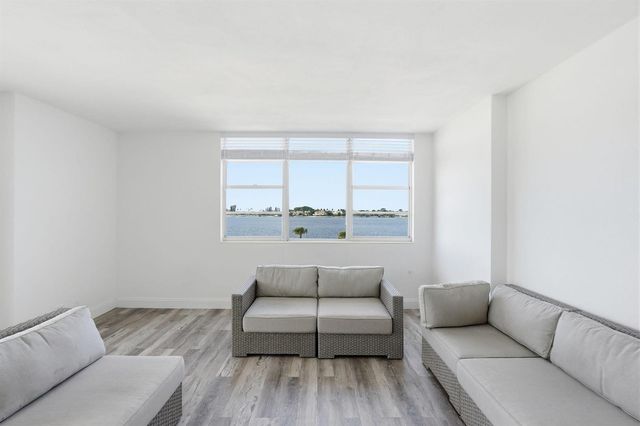 2800 N Flagler Drive 410, West Palm Beach, FL 33407