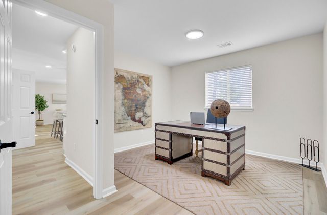 203 Aztec Court, Summerville, SC 29483