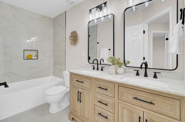 203 Aztec Court, Summerville, SC 29483