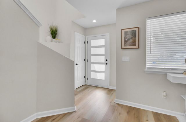 203 Aztec Court, Summerville, SC 29483