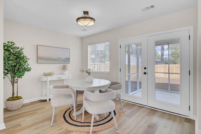 203 Aztec Court, Summerville, SC 29483