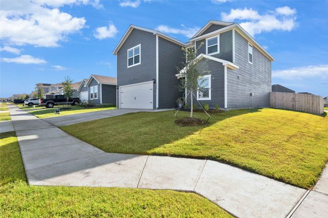 9900 Fighting Falcon Way, Fort Worth, TX 76131